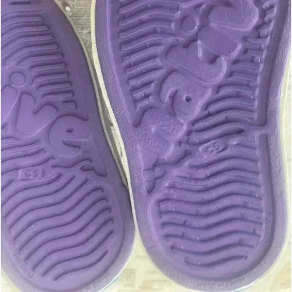 Native Iridescent Purple Native
Size C5 - Picture 6 of 7